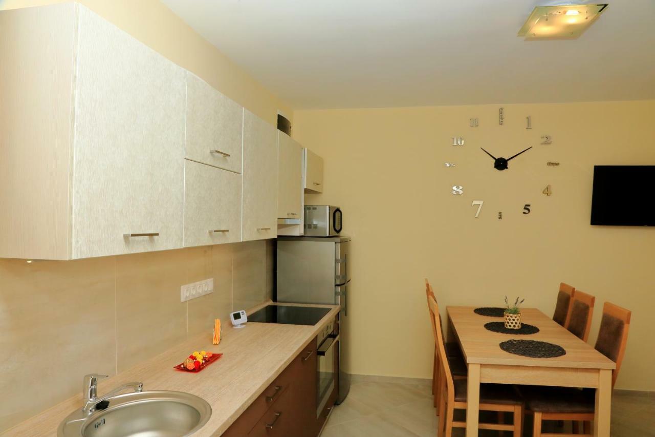 Mária Apartman Pécs Esterno foto