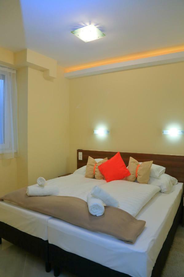 Mária Apartman Pécs Esterno foto