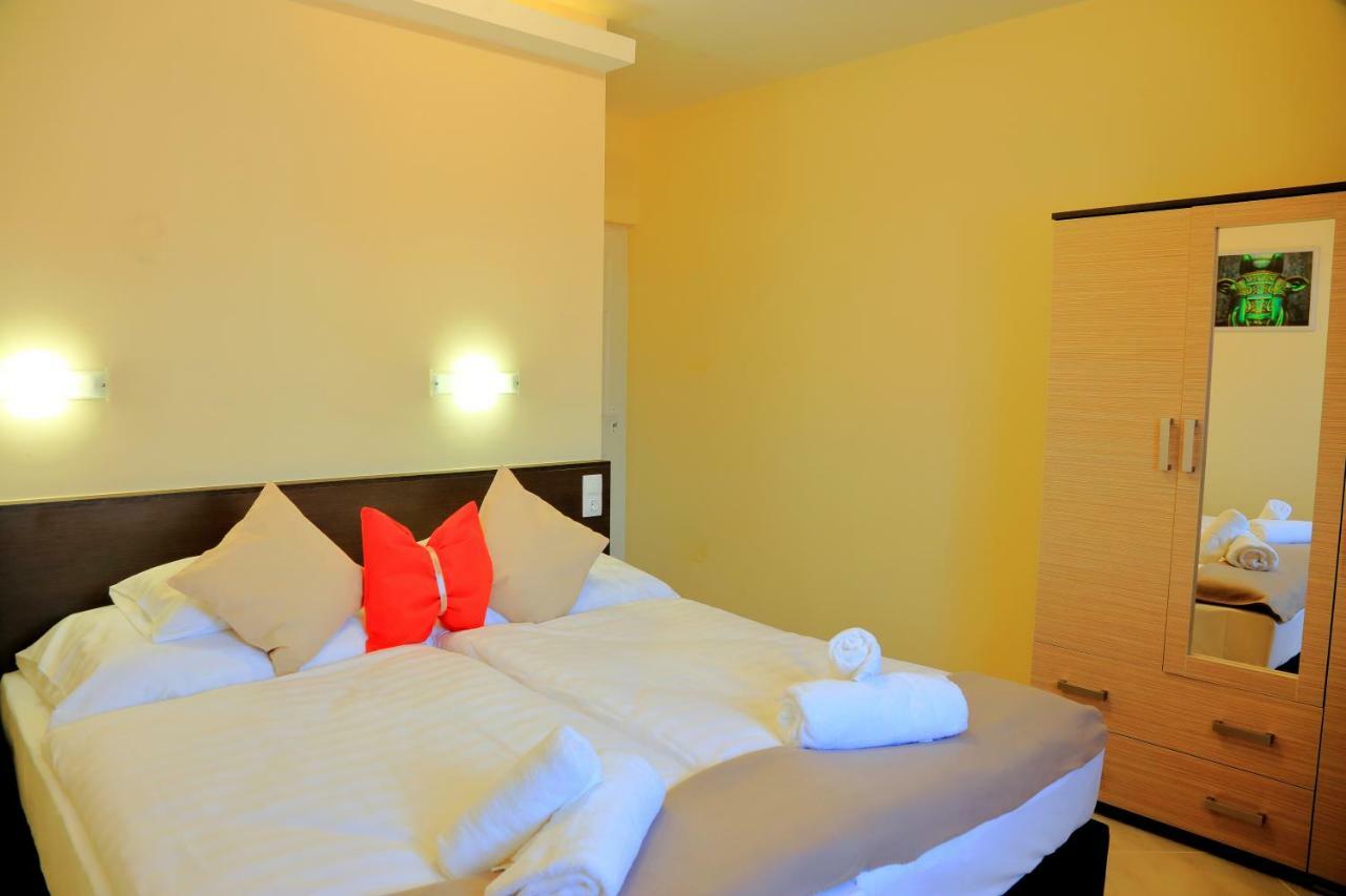 Mária Apartman Pécs Esterno foto